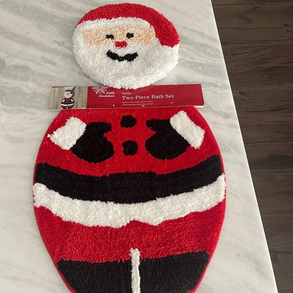 NWT-Santa-two piece Bath set, never used,100% Polyester, red, white and black,